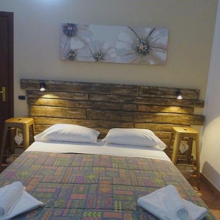 Clock'S House Hotel ฟิวมิชีโน ภายนอก รูปภาพ